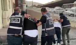 ’Dur’ ihtarına uymayıp kaçarken polise çarpan şahıslar yakalandı!