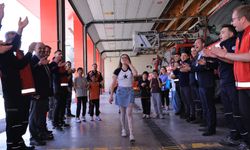 Büyükşehir’den Aleyna’ya Anlamlı İtfaiye Sürprizi