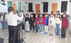 Niğde Çocuk Korosundan "Türk Çocuklarının Sesi" Klibi