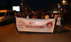 Kayseri’de Aile Yılı’na fener alaylı farkındalık yürüyüşü