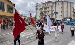 Tomarza’da coşkulu 19 Mayıs Gençlik Yürüyüşü ve Atletizm Yarışları