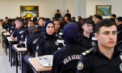 Bakan Yerlikaya, Polis Akademisi öğrencileriyle buluştu