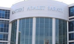 Eski Eşini Bıçaklayan Sanık Bu Kez de Tehdit ve Hakaretten Yargılandı