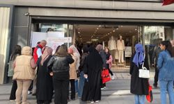 Sivas’ta 608 Çocuğa Bayramlık Giyim Kartı Hediye Edildi