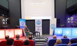 KAYÜ’de 'Yapay Zekâ ve ABC: Bilimde Yeni Krallık ve Kraliçesi' Konferansı Düzenlendi