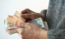 Emekli ve memur maaşlarına zammı belli oldu