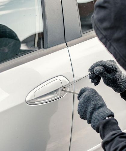 Oto Fareleri 110 Saatlik İzleme İle Yakayı Ele Verdi