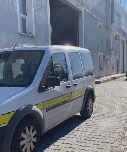 Tavanı çöken kabinden düşen işçi ağır yaralandı