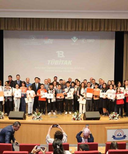 ERÜ'de 18. Ortaokul Öğrencileri Araştırma Projeleri Yarışması Ödülleri Sahiplerini Buldu