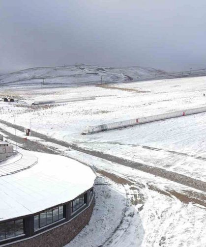 Erciyes beyaza büründü