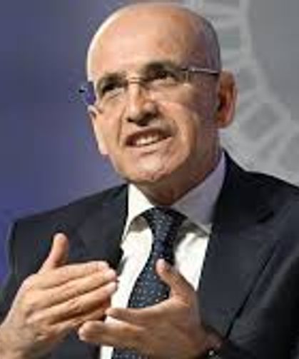 Bakan Şimşek: “2025’te de enflasyon düşmeye devam edecek.