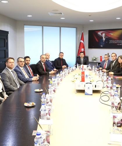 Görevden dönen ticaret müşavirleri sanayicilerle tecrübelerini paylaştı