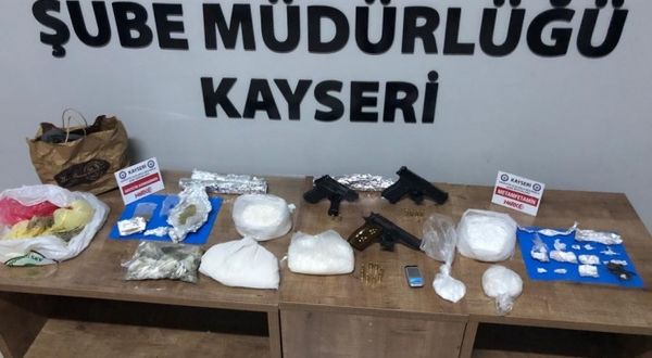 Kayseri'de 2.412 gram metamfetamin operasyonu: 7 gözaltı!