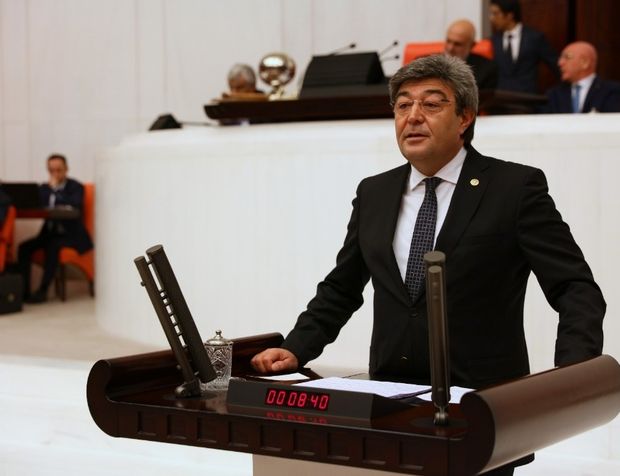 Ataş: Suriyelilerin Doğurganlık Hızına Karşı Önlem Alınmazsa Türk Vatandaşları Öz Yurdunda Garip Kalacak!