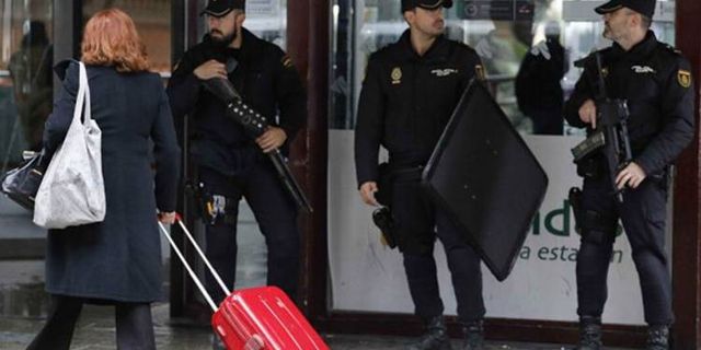 İspanya'da 'bomba' tahliyesi!