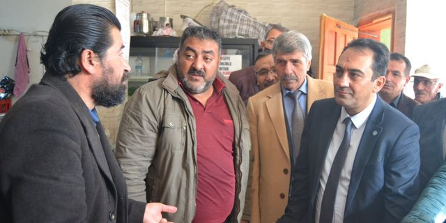Sebati Ataman Pınarbaşı'nda esnafla buluştu