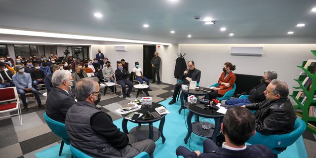 Talas’ta “Gençlerle Kitap Sohbetleri”nin üçüncüsü gerçekleşti