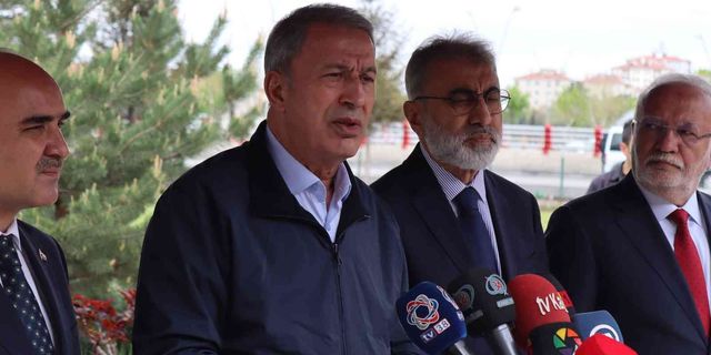 Bakan Akar: “Irak ve Suriye’nin kuzeyinde tek amacımız var o da teröristle mücadele etmek”