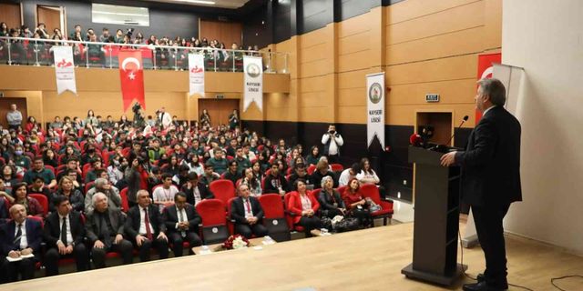 Başkan Palancıoğlu, ‘Vatan Savunmasında Destanlaşan Liseler Kongresi’ne katıldı