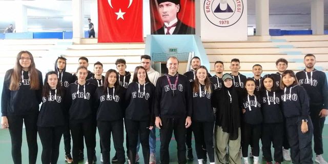 Erciyes Üniversitesi basketbol takımlarıyla şampiyonluk istiyor