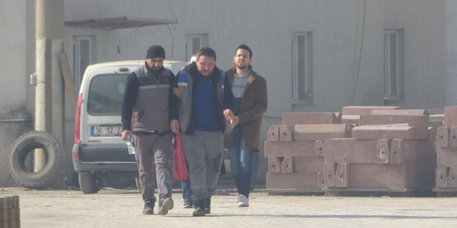 Çatıdan düşen genç işçi hayatını kaybetti