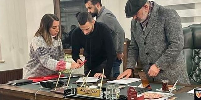 Kayserispor Başkanı Ali Çamlı: “Onur Bulut ile yapılan protokole imza atmadım”