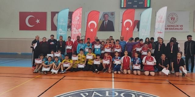 İbrahim Tennuri Ortaokulu, Türkiye Şampiyonası’na Katılma Hakkı Kazandı