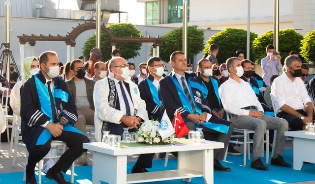 KAYÜ Safiye Çıkrıkçıoğlu MYO Mezuniyet ve Şed Kuşanma Töreni Düzenlendi