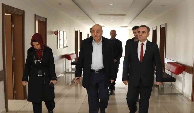 ERÜ Rektörü Altun, Hasta Yakınları Misafirhanelerini Ziyaret Etti