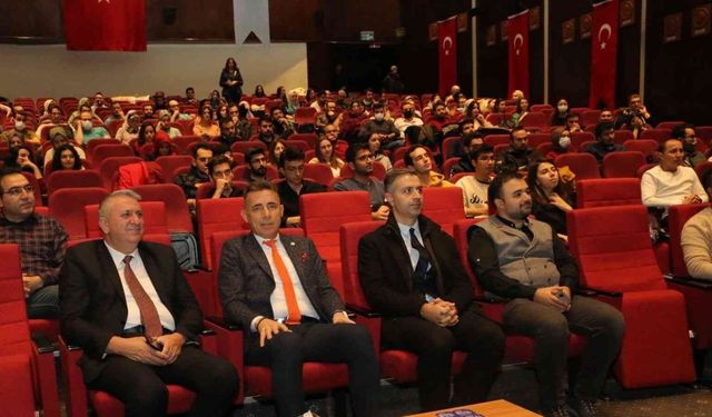 Erciyes Üniversitesi'nde konferans düzenlendi