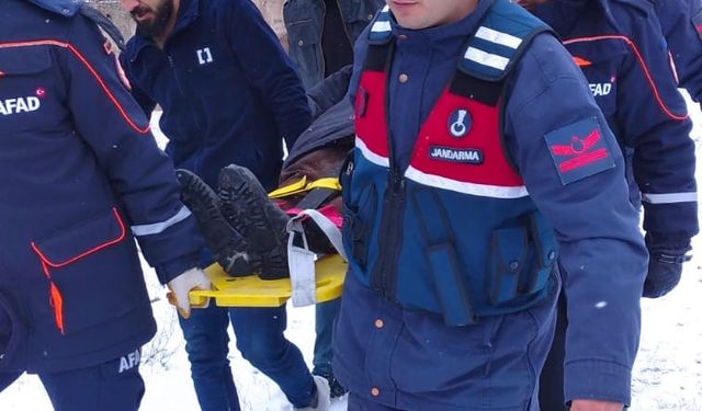 Bunalıma giren kadın kendini boşluğa bıraktı