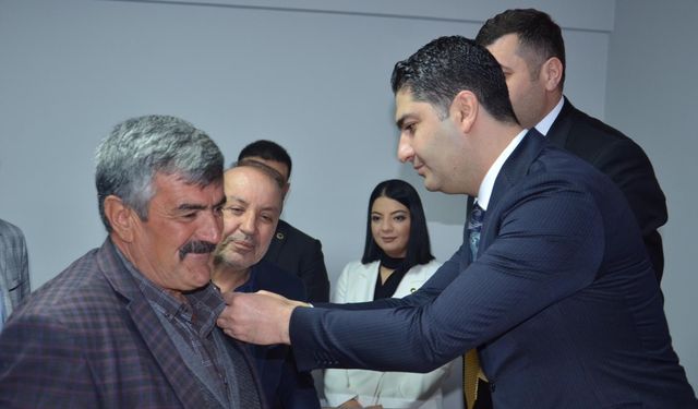 İYİ Parti'den 200 Kişi MHP'ye Katıldı