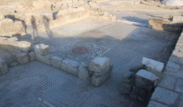 İç Anadolu’nun en büyük mozaik yapısı ortaya çıkıyor