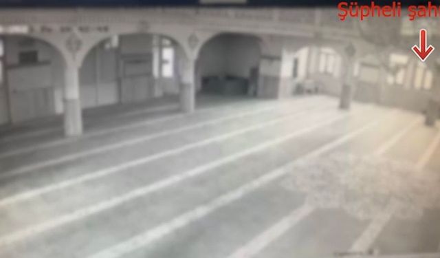 Kayseri’de 5 ayrı camiden hırsızlık yapan şahıs önce kameraya sonra polis yakalandı