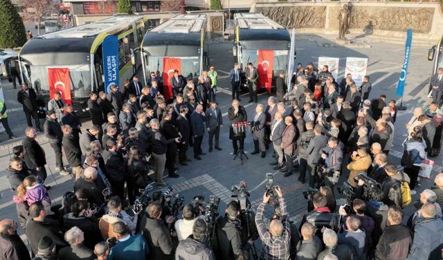 Kayseri Büyükşehir, ulaşım filosuna 15 yeni elektrikli otobüs kattı