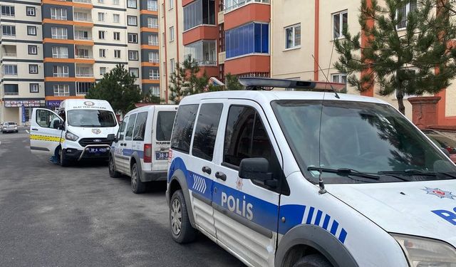 Kayseri'de şüpheli ölüm: Yalnız yaşayan adamı kız kardeşi ölü buldu