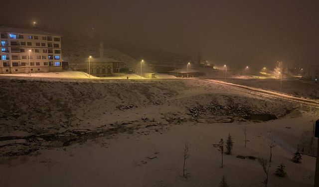 Kayseri’nin bazı bölgelerinde kar etkili oldu