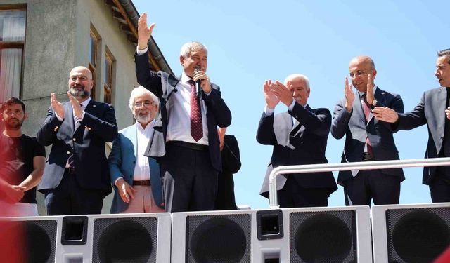 Adana Büyükşehir Belediye Başkanı Zeydan Karalar, Pınarbaşı'da Deniz Yağan'a Destek Verdi