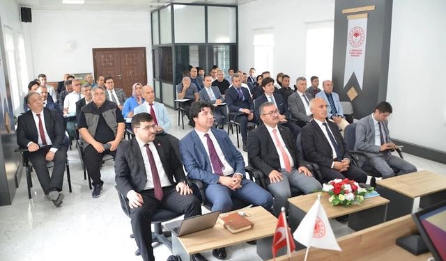 Niğde İl Tarım ve Orman Müdürlüğü, Tarımsal Üretim Planlama Toplantısı Düzenledi