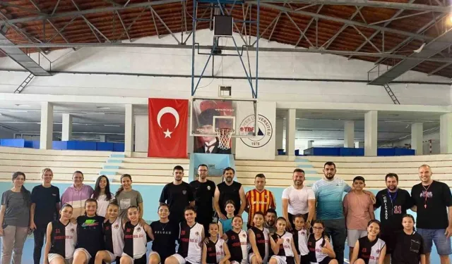 Babalar ve Oğulları Basketbol Maçında Buluştu