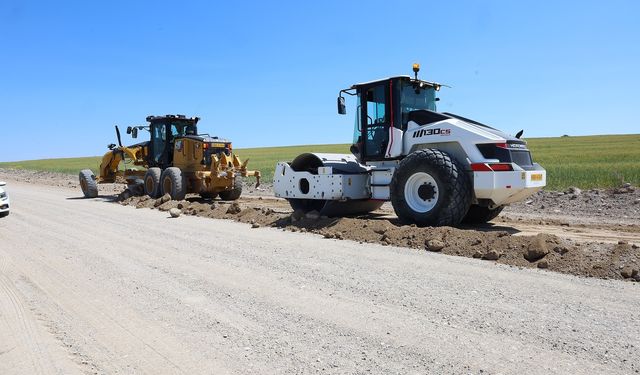 Kayseri Büyükşehir Belediyesi, Yamula Barajı'na Kıyısı Olan Yollarda 36 Milyon TL'lik Yatırım Başlattı