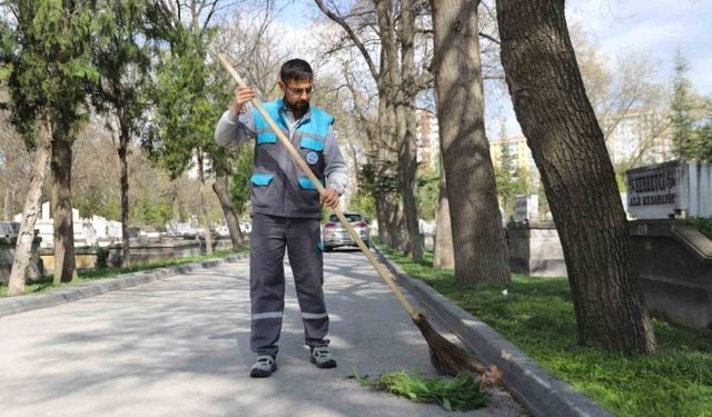 Kayseri'de Kurban Bayramı Öncesi Mezarlık Düzenlemeleri Tamamlandı