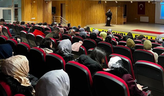 Milyonlarca Öğretmeni İlgilendiriyor! Öğretmen Seminer Tarihleri Açıklandı