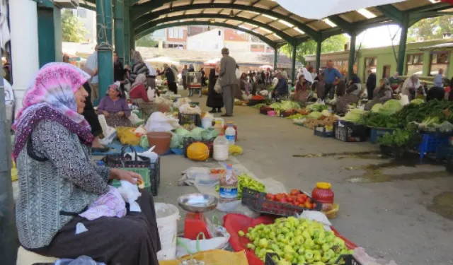 Melikgazi Belediyesi Köy Pazarları İçin Şeffaf Kura Çekimi Yaptı