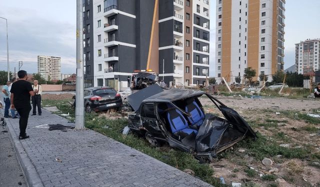 Kaza yapan Tofaş ikiye ayrıldı!