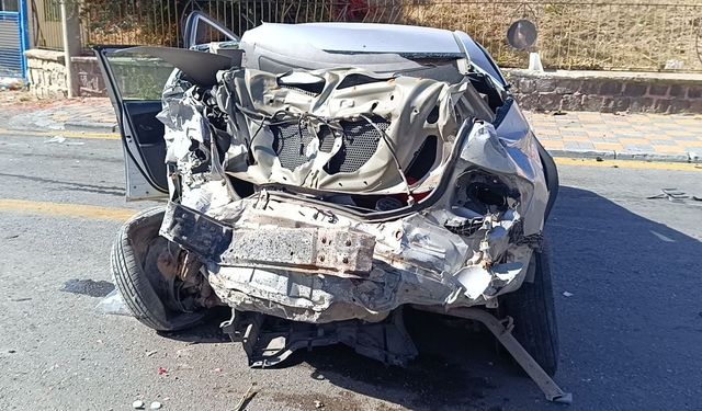 Freni patlayan kamyonet dehşet saçtı: 1 ölü, 1’i ağır 6 yaralı