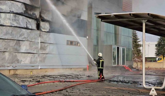 3 işçinin öldüğü fabrika yangınında 5 şahıs adliyeye sevk edildi