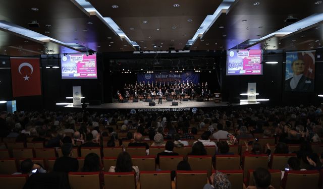 Kayseri'de Türk Sanat Müziği Rüzgârı Esti