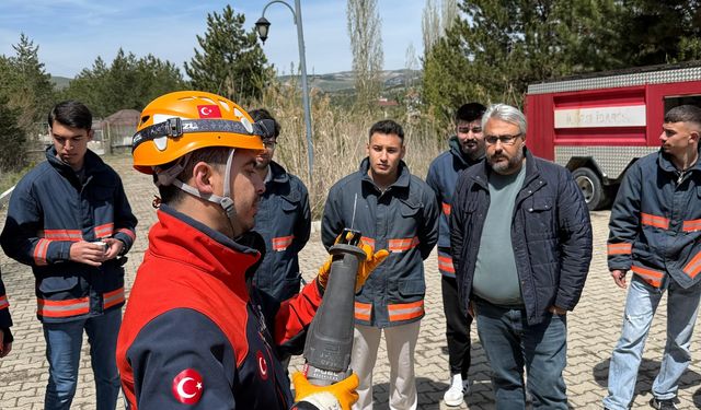 Yozgat’ta Üniversite Öğrencilerine Uygulamalı Arama-Kurtarma Eğitimi