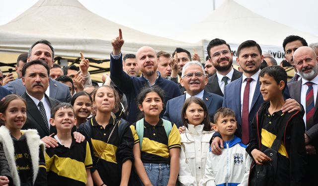 Başkan Büyükkılıç, TÜGVA Ortaokul Yaz Okulu Tanıtım Programı’na Katıldı